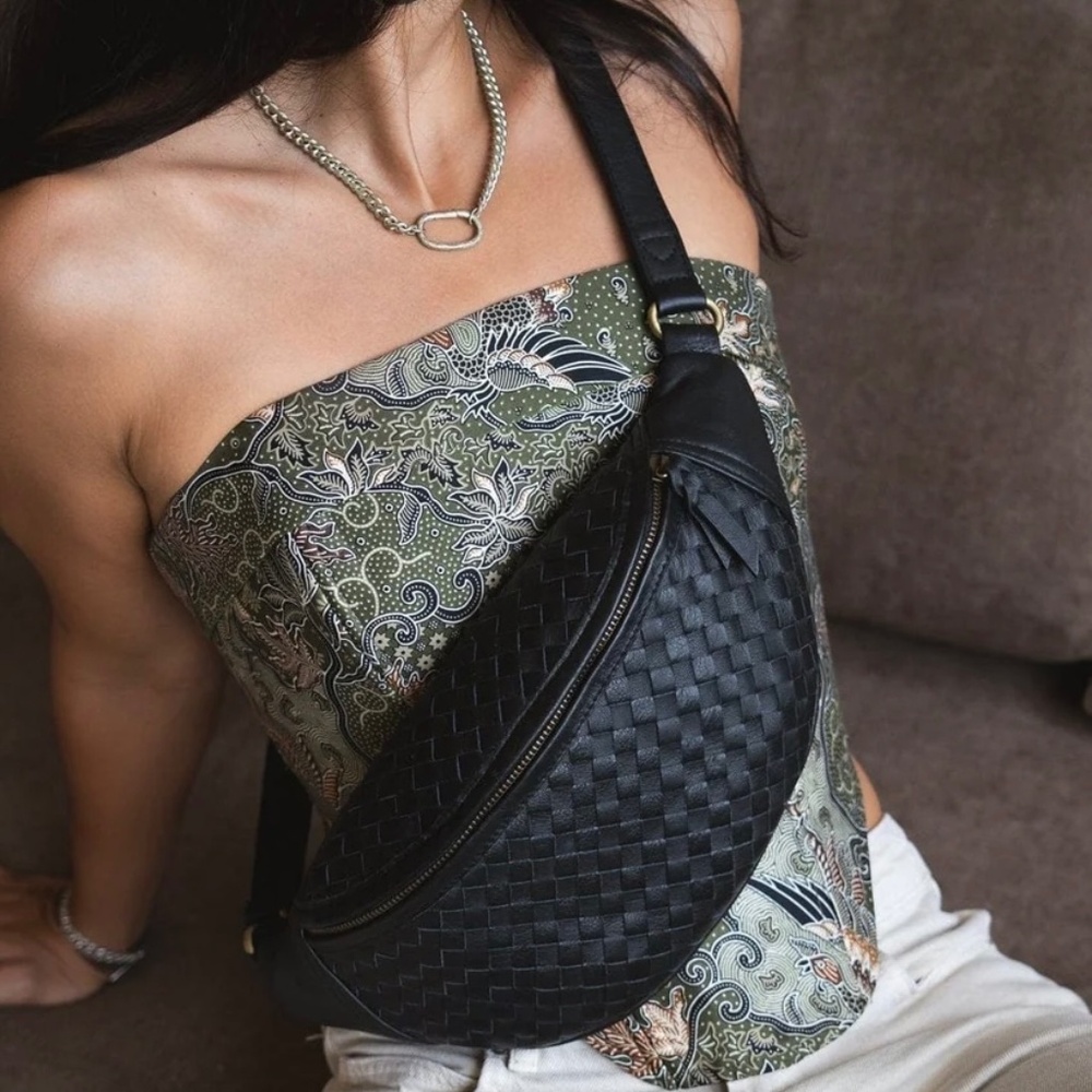 Mandrn Atlas Leather Belt Bag